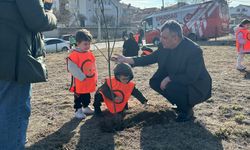 Emirdağ'da 'Her Mahalleye Meyve Parkları' projesi başladı