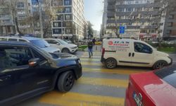 İzmir’de yayalara yol vermeyen sürücülere ceza