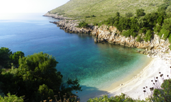 İzmir'de sakinlik ve doğal güzellikleriyle adeta cennet: Karaburun Yarımadası