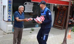 Efes Selçuk 23 Nisan öncesi bayraklarla kırmızıya büründü