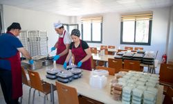 Güzelbahçe Belediyesi’nden taziyelere sıcak yemek desteği