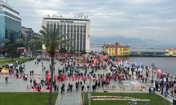 İzmir’de 1 Mayıs kutlamaları Gündoğdu Meydanı'nda başladı