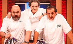 MasterChef’in ünlü şefi CHP'ye katıldı! Rozeti Gökan Zeybek taktı