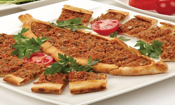 Dana-Kuzu diye tavuk yedirdiler! Karşıyaka'da ünlü restorana şok ceza