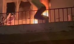 Daire alevlere teslim oldu: Balkondan atlayarak kurtuldu