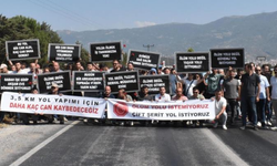 İzmir’de 20 yıllık yol sorununa karşı işçilerden eylem: Ölüme değil işimize gitmek istiyoruz
