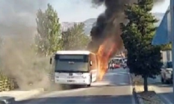 ESHOT otobüsü seyir hâlindeyken alev aldı: ‘İtfaiye geç geldi’ iddiası