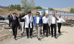 Vali Musa Işın hastane inşaatını inceledi