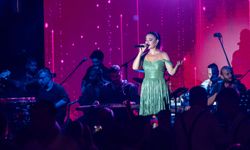 Derya Bedavacı Sığacık Joy sahnesinde