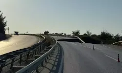 Kara yolu bir anda çöktü! Söke-Kuşadası yolu ulaşıma kapatıldı