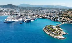 Beş kruvaziyer aynı anda Kuşadası’na demir attı