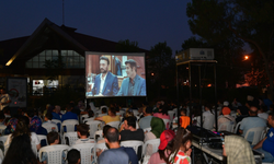 Bornovalılar Gazozlu Sinema Gecelerinde Buluşuyor