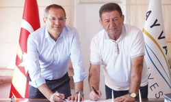 Ayvalık Belediyesi Kadrolu İşçilerin Haklarını Artırdı