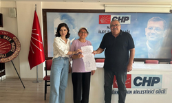 Bülbül  vatandaşımız  kendisi imza topluyor