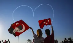 Türk Yıldızları ve SOLOTÜRK İzmir semalarında!