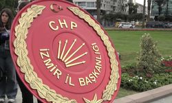 CHP İzmir il örgütünden 24 Kasım Öğretmenler Günü'nde tören