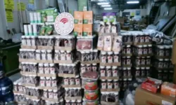 İzmir'de gıda sahtekârlarına baskın: 30 ton ürün imha edilecek