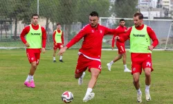 Karşıyaka’da Ömer Faruk Sezgin sevinci