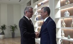 Özgür Özel, KKTC Cumhurbaşkanı Tufan Erhürman’ı ziyaret etti