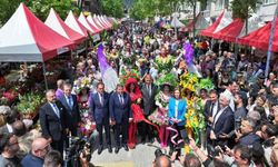 Bayındır çiçek festivali üçüncü gününde yoğun ilgi