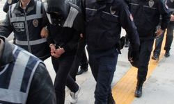 İzmir’de FETÖ, yolsuzluk ve kara para operasyonu: 3 ayrı suça eş zamanlı baskın