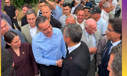 Özgür Arıcı Özgür Özel'i Denizli'de yalnız bırakmadı