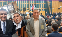 Saadet Partisi Nazilli İlçe Başkanı Burhan Sagat Aydın'da yapılan rozet törenine eleştirdi