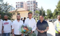 Başkan Tugay asfalt çalışmalarını yerinde inceledi