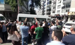 Gözaltındaki başkanlara alkışlı destek