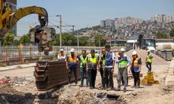 İzmir’de 3 milyar liralık alt yapı dönüşümü sürüyor