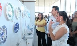 Dikili'de yıl sonu sanat şöleni büyük ilgi gördü