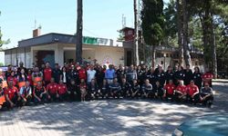 Manisa’da afet kahramanlarına akreditasyon arması takıldı