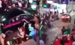 Meksika’da kutlama yapan kalabalığa araç daldı
