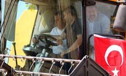 Özgür Özel Diyarbakır'da çiftçilerle buluştu