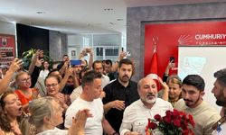 CHP İzmir İl Binasında arbede