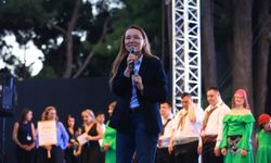 Konak’ın Halk Oyunları Şenliği 20. yıl gururu yaşattı