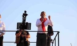 Özel'den İzmir'de sert mesaj