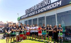 Çeşme'de 16 Türk sporcu motosurf heyecanı yaşıyor