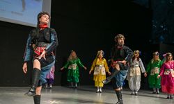 Bornova'da Dansın Renkleri Gecesi büyüledi