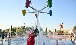Manisa’da çocuklara serinleten karne hediyesi