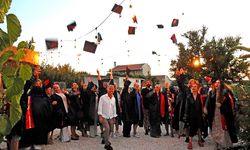 Çeşme’de kursiyerlere ’usta aşçı’ belgeleri verildi