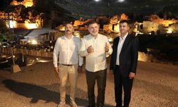 AK Partili Saygılı, Efes’teki gece müzeciliğinin turizme katkısına dikkat çekti