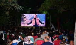 Manisa’da Açık Hava Sinema Geceleri nostalji rüzgarı estiriyor