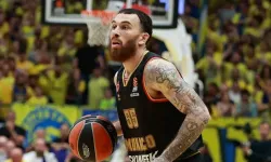 Anadolu Efes Mike James ile sözleşme imzaladı