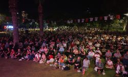 BAYRAKLI'DA AÇIK HAVA SİNEMA GÜNLERİ DEVAM EDİYOR