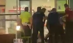 Adnan Menderes Havalimanında hareketli anlar: 4 polis bıçaklandı