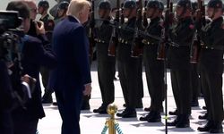 Trump Ankarada askerlere Türkçe seslendi