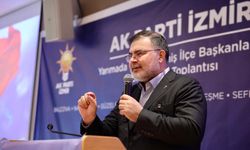 Saygılı İzmir Atatürk İl Halk Kütüphanesini anlattı