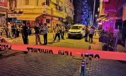 İZMİR'DE KANLI HESAPLAŞMA: 5 YARALI