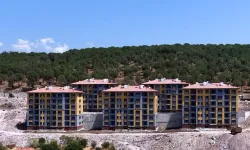 SINDIRGI’DA YENİ EVLER YÜKSELİYOR